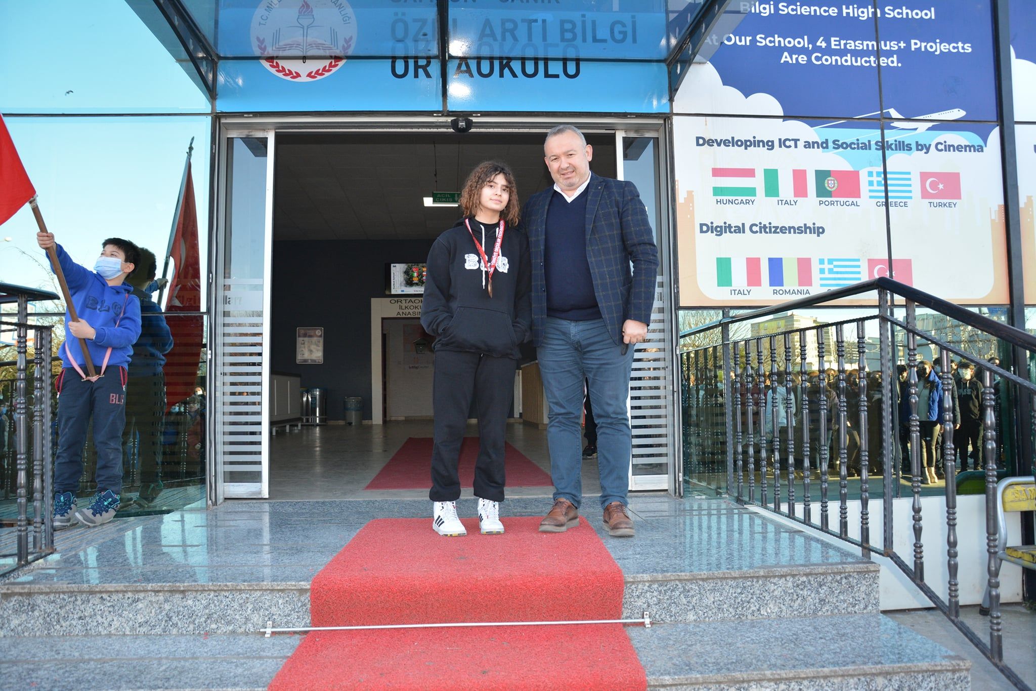10.sınıf öğrencimiz Ecrin Baş Türkiye üçüncüsü olmuştur.